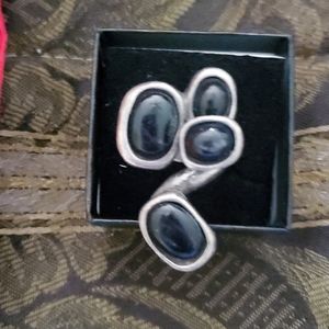 Uno de 50 rare silver onxy ring very rare and red adj bracelet with uno charms ✨